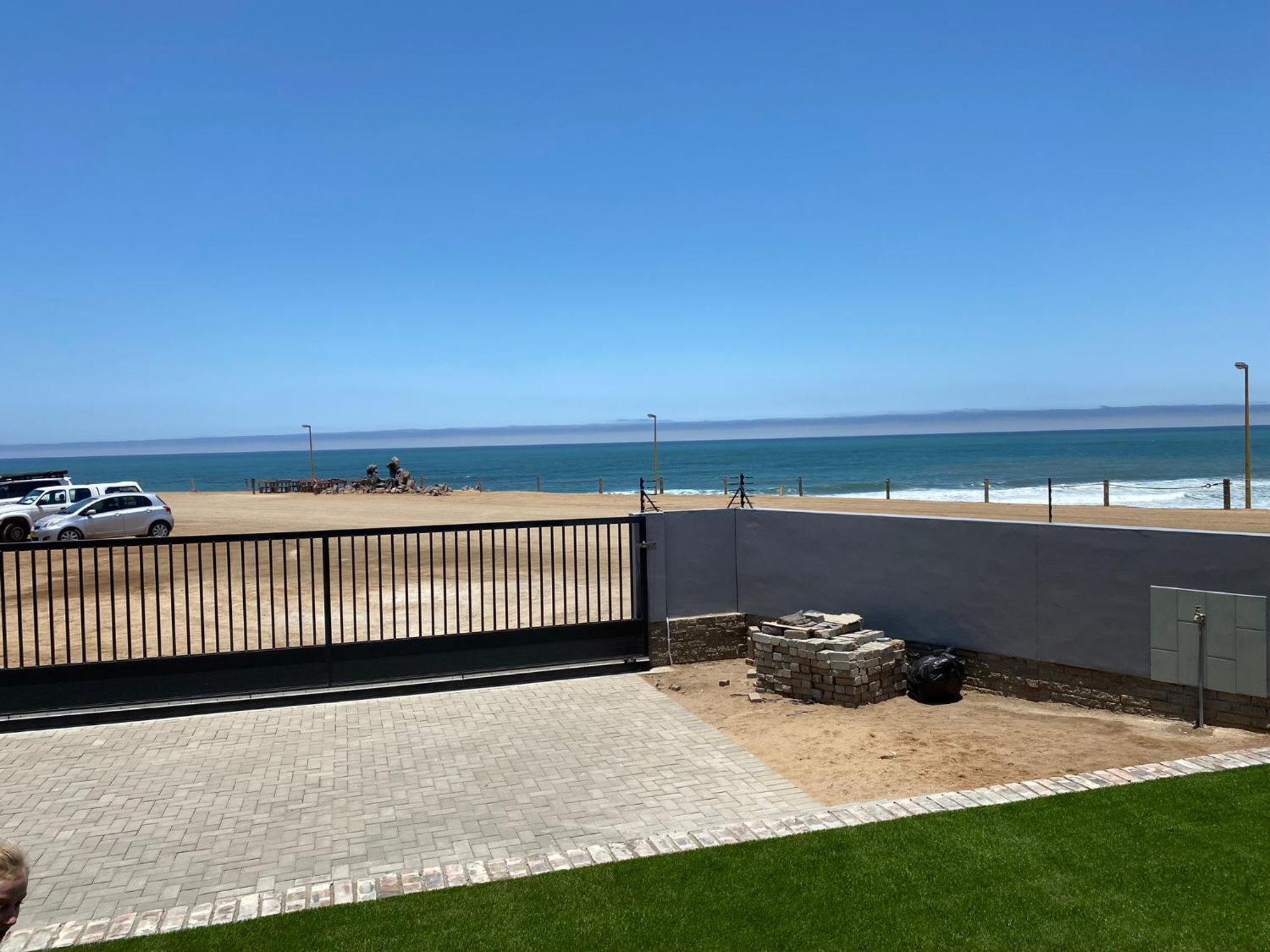 Diestrandwolf Sea View Self Catering Henties Bay Bagian luar foto