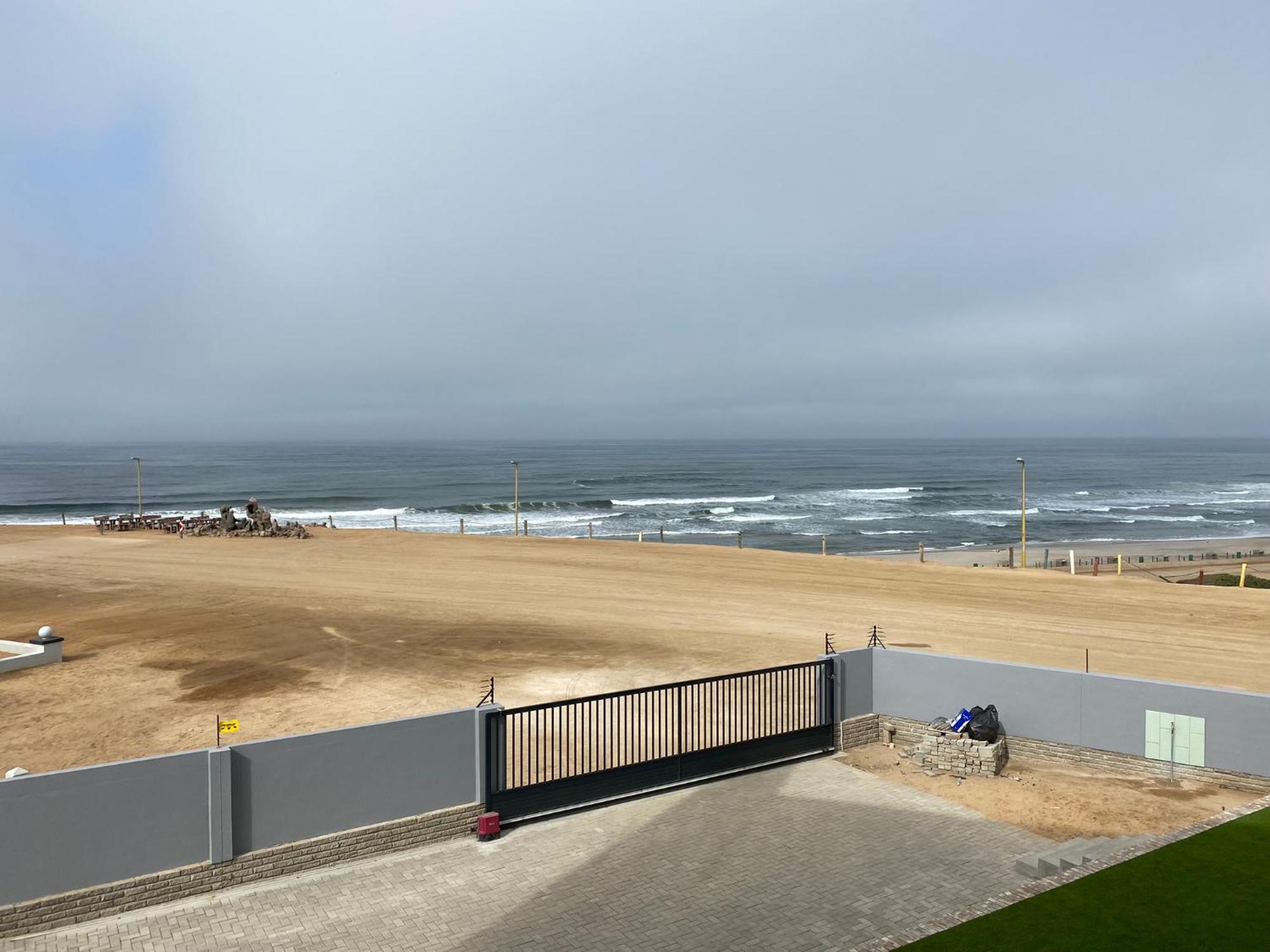 Diestrandwolf Sea View Self Catering Henties Bay Bagian luar foto