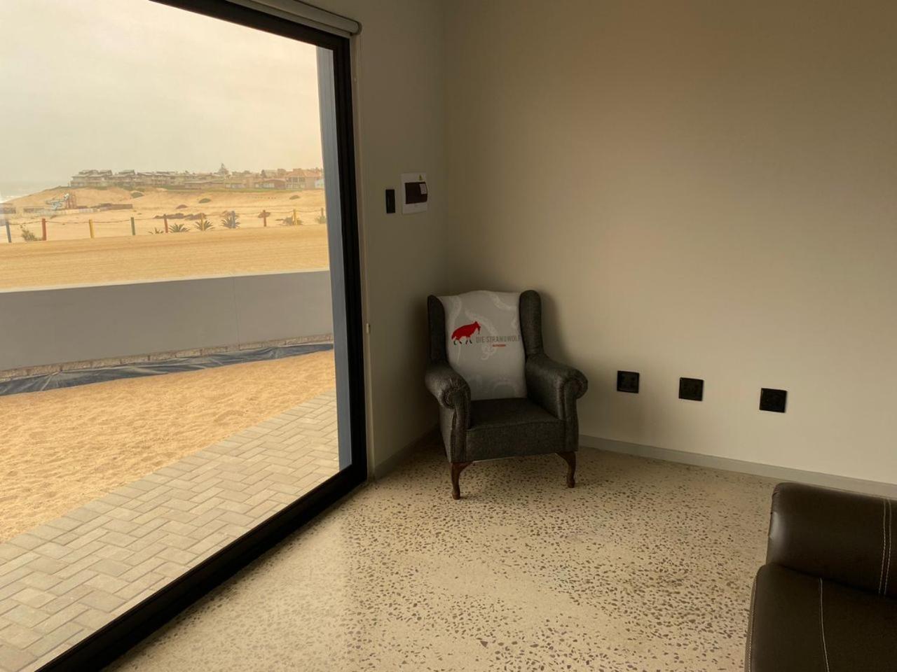Diestrandwolf Sea View Self Catering Henties Bay Bagian luar foto