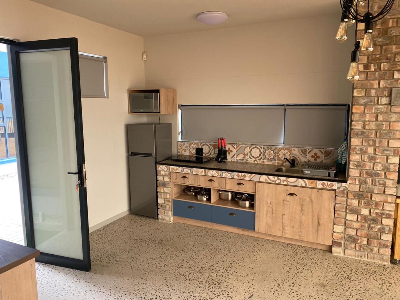 Diestrandwolf Sea View Self Catering Henties Bay Bagian luar foto
