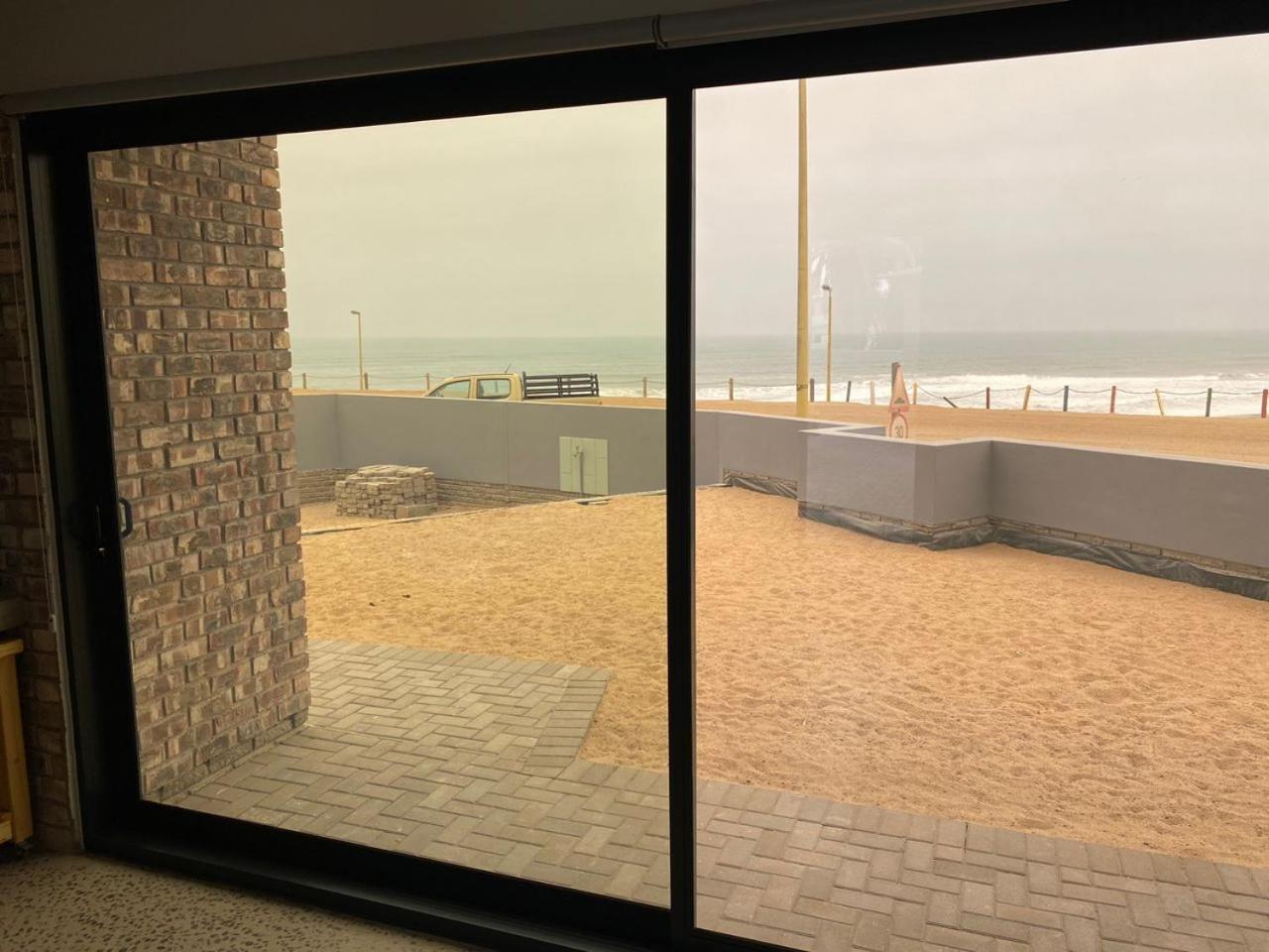 Diestrandwolf Sea View Self Catering Henties Bay Bagian luar foto