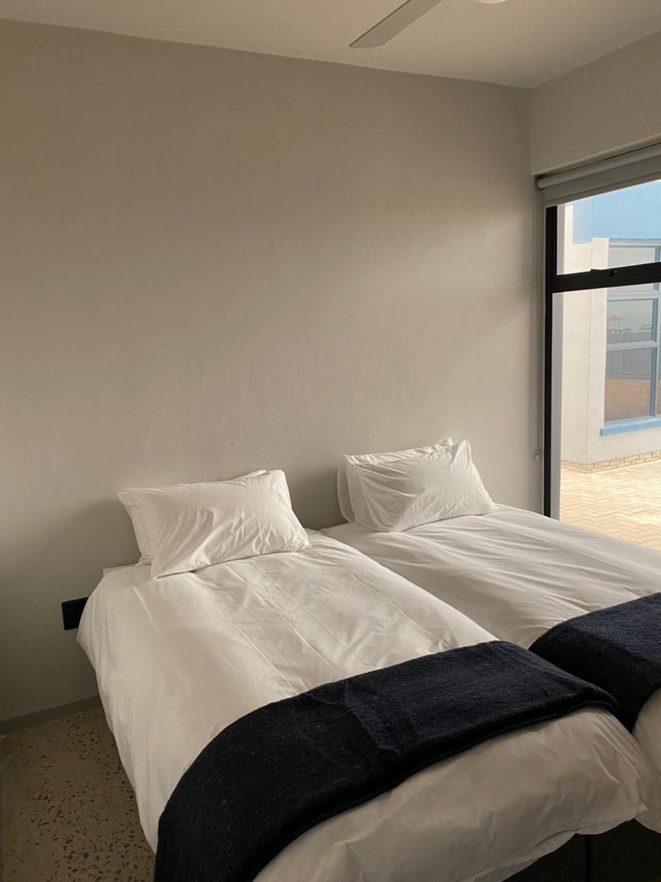 Diestrandwolf Sea View Self Catering Henties Bay Bagian luar foto