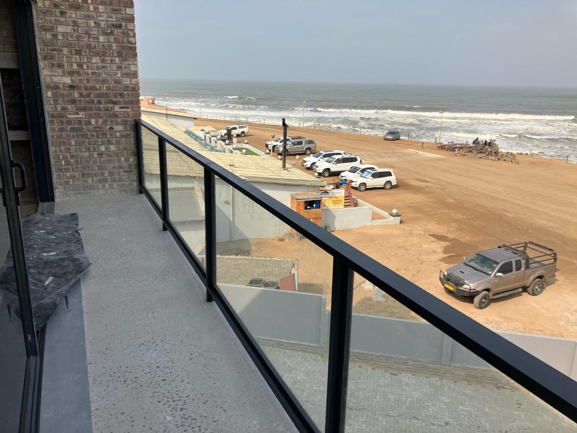 Diestrandwolf Sea View Self Catering Henties Bay Bagian luar foto
